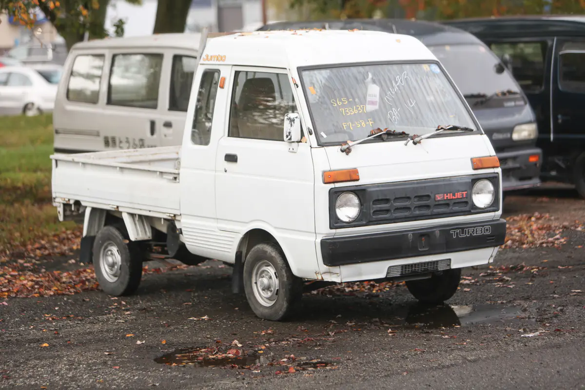 1986 Daihatsu Hijet Jumbo Turbo, a Kei Truck, for sale at Street Legal Mini Trucks in Philadelphia, PA (photo 2 of 12)