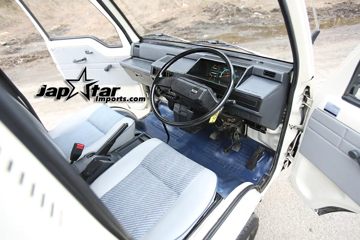 1987 Mitsubishi Minicab, a Kei Truck, for sale at Street Legal Mini Trucks in Philadelphia, PA (photo 4 of 12)