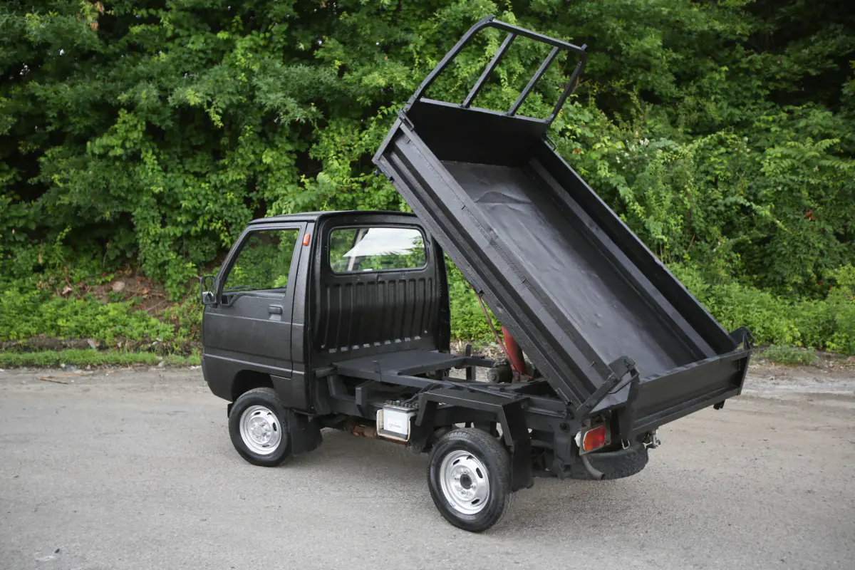 1988 Mitsubishi Minicab 4WD Dump, a Kei Truck, for sale at Street Legal Mini Trucks in Philadelphia, PA (photo 3 of 12)