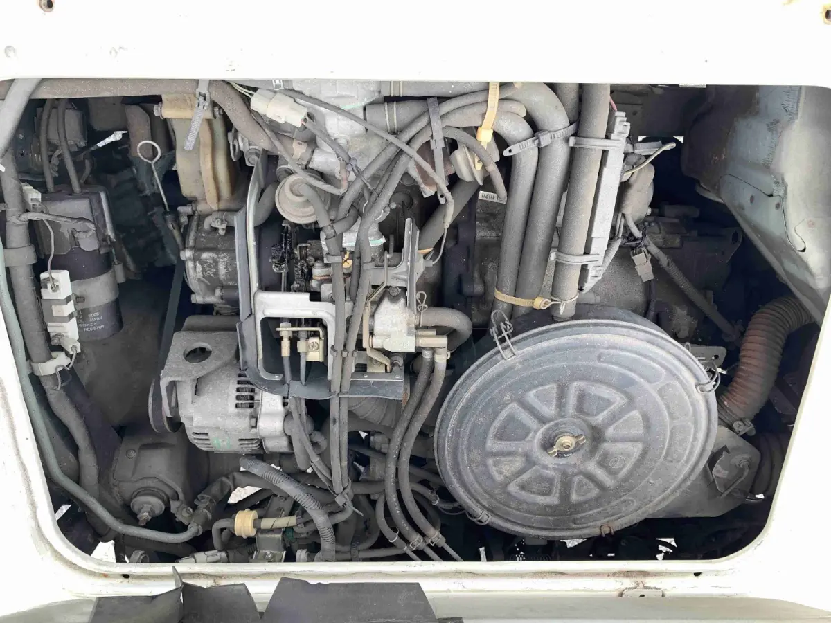 1988 Subaru Sambar, 4WD, a Kei Truck, for sale at Sunshine Imports in Austin, TX (photo 11 of 12)