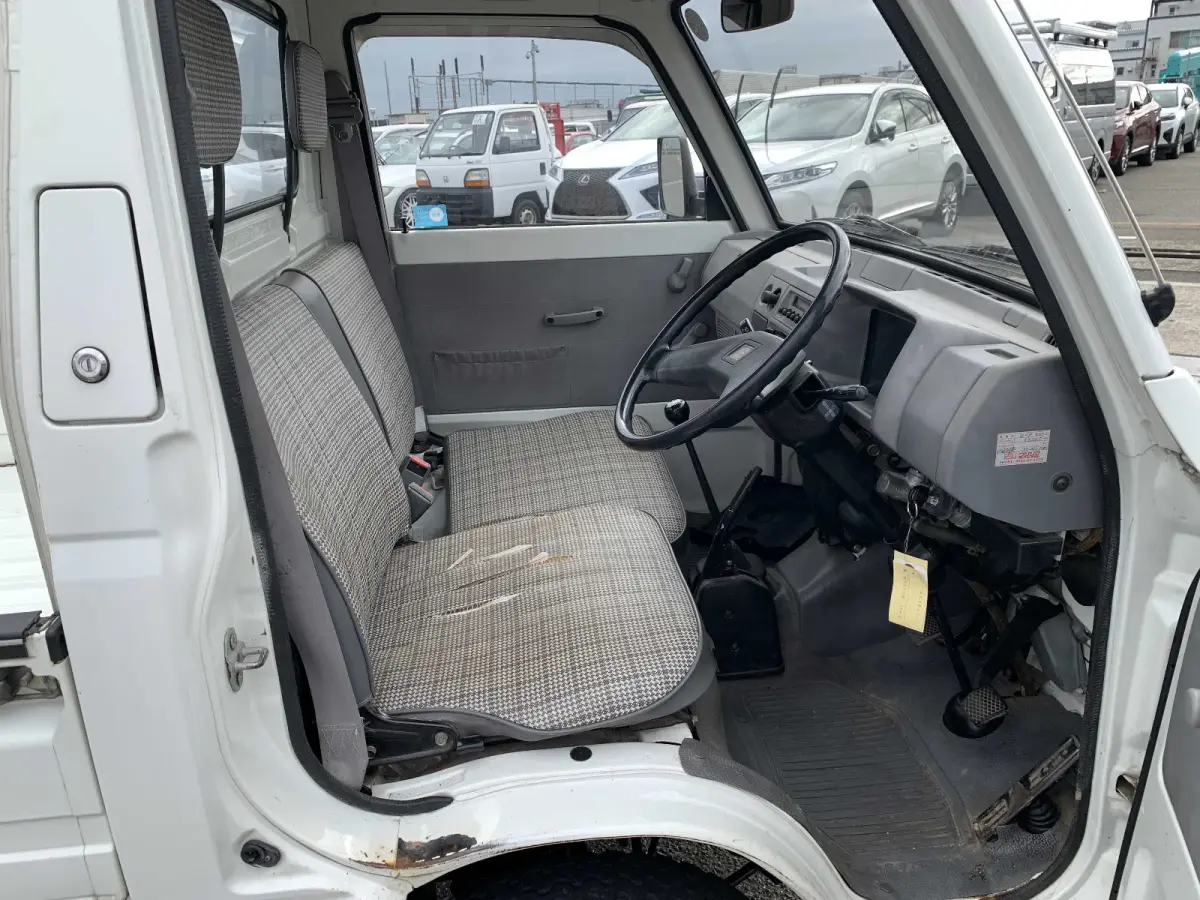 1988 Subaru Sambar, 4WD, a Kei Truck, for sale at Sunshine Imports in Austin, TX (photo 7 of 12)