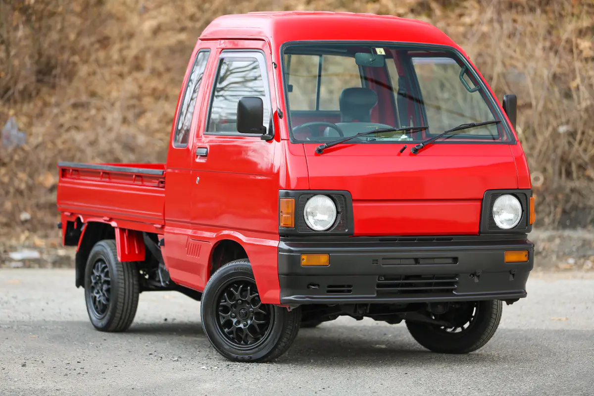 1989 Daihatsu Hijet Jumbo, a Kei Truck, for sale at Street Legal Mini Trucks in Philadelphia, PA (photo 1 of 12)