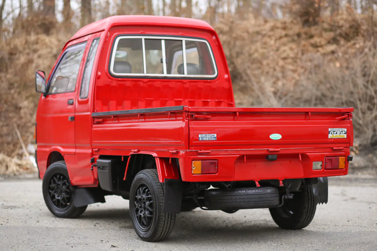 1989 Daihatsu Hijet Jumbo, a Kei Truck, for sale at Street Legal Mini Trucks in Philadelphia, PA (photo 9 of 12)