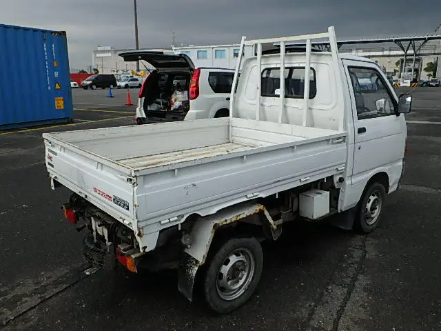 1989 Daihatsu Hijet - Scissor Lift, a Kei Truck, for sale at Street Legal Mini Trucks in Philadelphia, PA (photo 10 of 12)