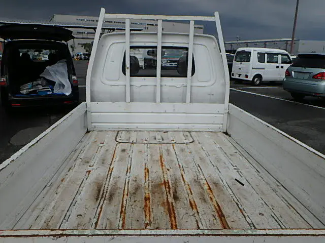 1989 Daihatsu Hijet - Scissor Lift, a Kei Truck, for sale at Street Legal Mini Trucks in Philadelphia, PA (photo 11 of 12)