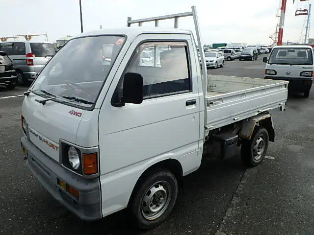 1989 Daihatsu Hijet - Scissor Lift, a Kei Truck, for sale at Street Legal Mini Trucks in Philadelphia, PA (photo 7 of 12)
