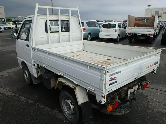 1989 Daihatsu Hijet - Scissor Lift, a Kei Truck, for sale at Street Legal Mini Trucks in Philadelphia, PA (photo 9 of 12)