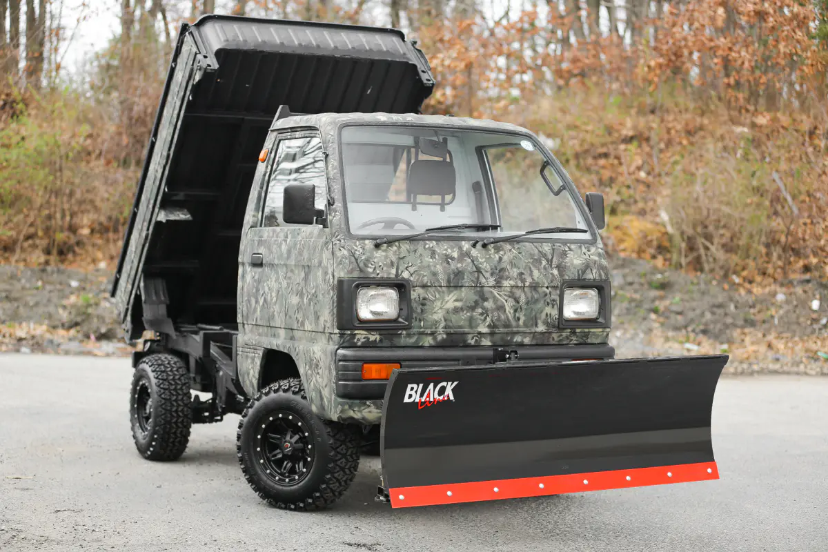 1989 Suzuki Carry Dump, a Kei Truck, for sale at Street Legal Mini Trucks in Philadelphia, PA (photo 10 of 12)