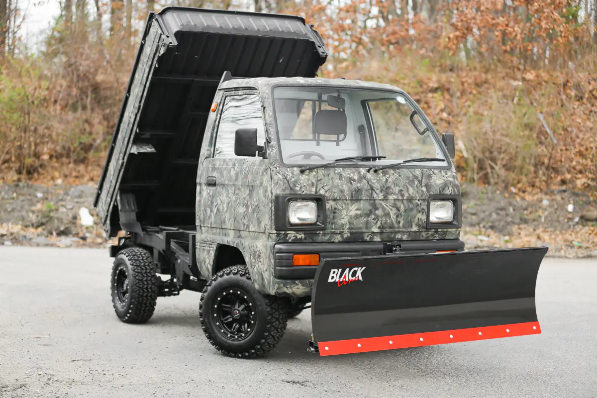 1989 Suzuki Carry Dump, a Kei Truck, for sale at Street Legal Mini Trucks in Philadelphia, PA (photo 7 of 12)