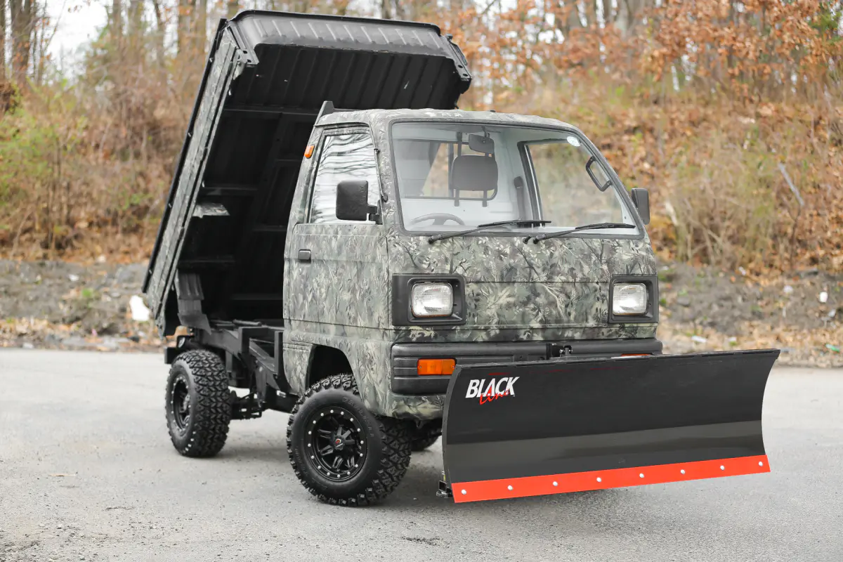 1989 Suzuki Carry Dump, a Kei Truck, for sale at Street Legal Mini Trucks in Philadelphia, PA (photo 8 of 12)