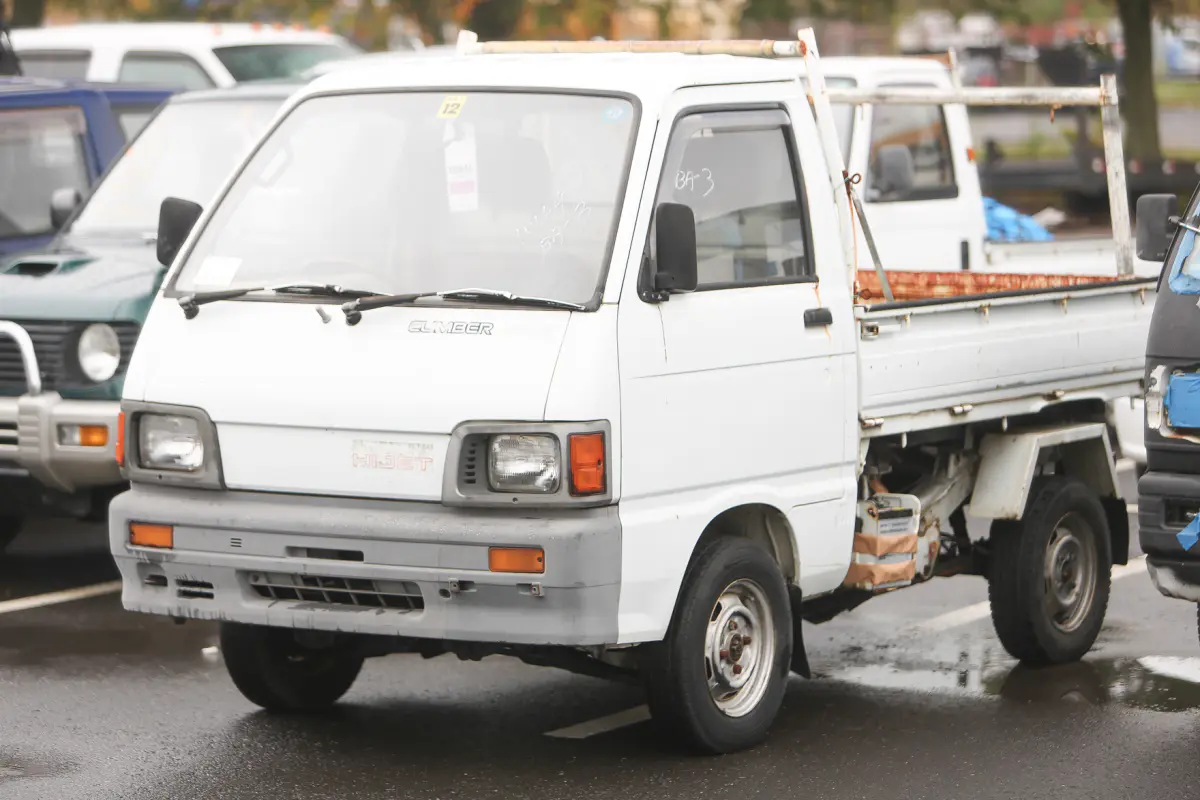 1990 Daihatsu Hijet Climber - Scissor Lift, a Kei Truck, for sale at Street Legal Mini Trucks in Philadelphia, PA (photo 2 of 12)
