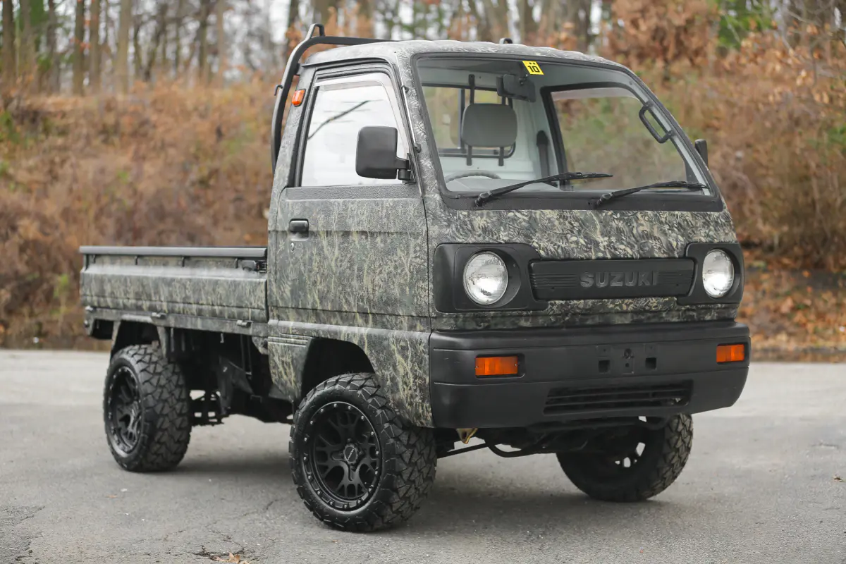1990 Suzuki Carry, a Kei Truck, for sale at Street Legal Mini Trucks in Philadelphia, PA (photo 10 of 12)