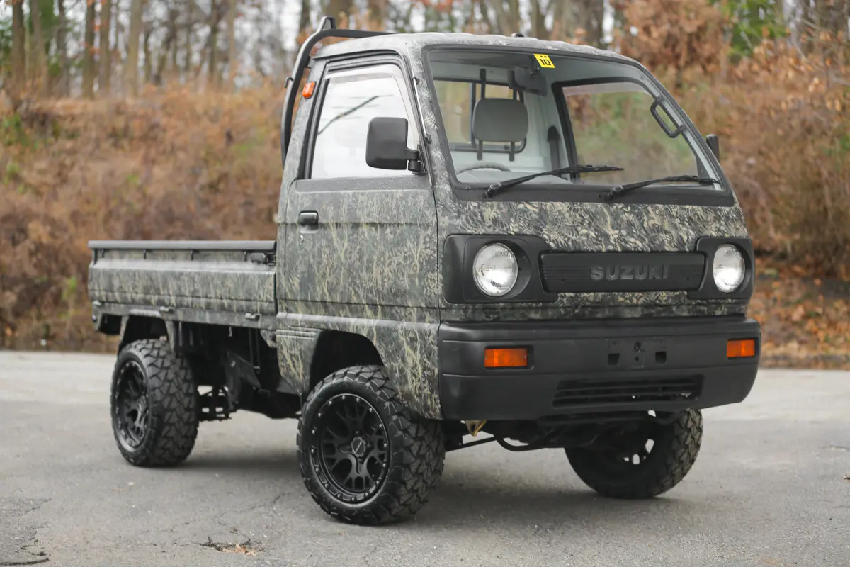 1990 Suzuki Carry, a Kei Truck, for sale at Street Legal Mini Trucks in Philadelphia, PA (photo 11 of 12)