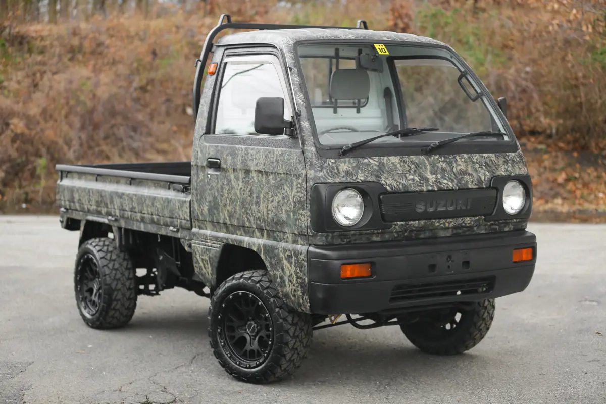 1990 Suzuki Carry, a Kei Truck, for sale at Street Legal Mini Trucks in Philadelphia, PA (photo 9 of 12)