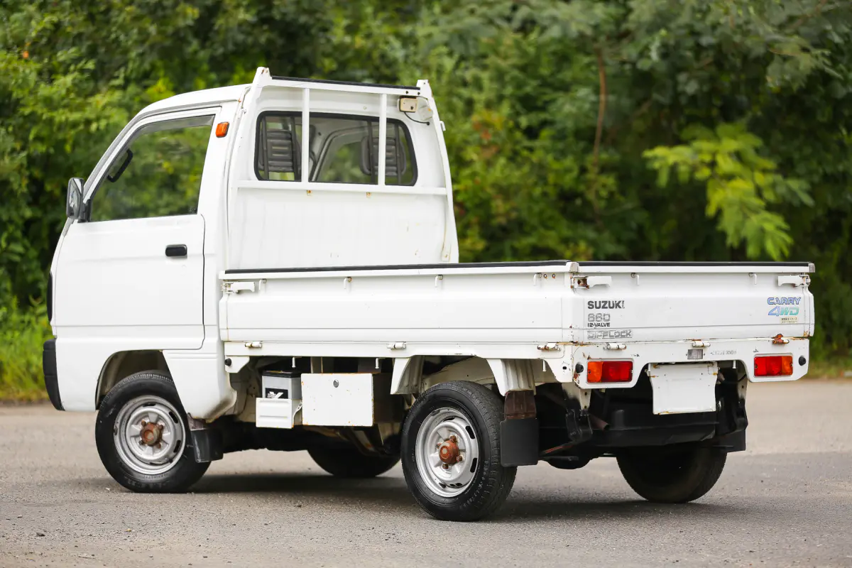 1990 Suzuki Carry, a Kei Truck, for sale at Street Legal Mini Trucks in Philadelphia, PA (photo 9 of 12)