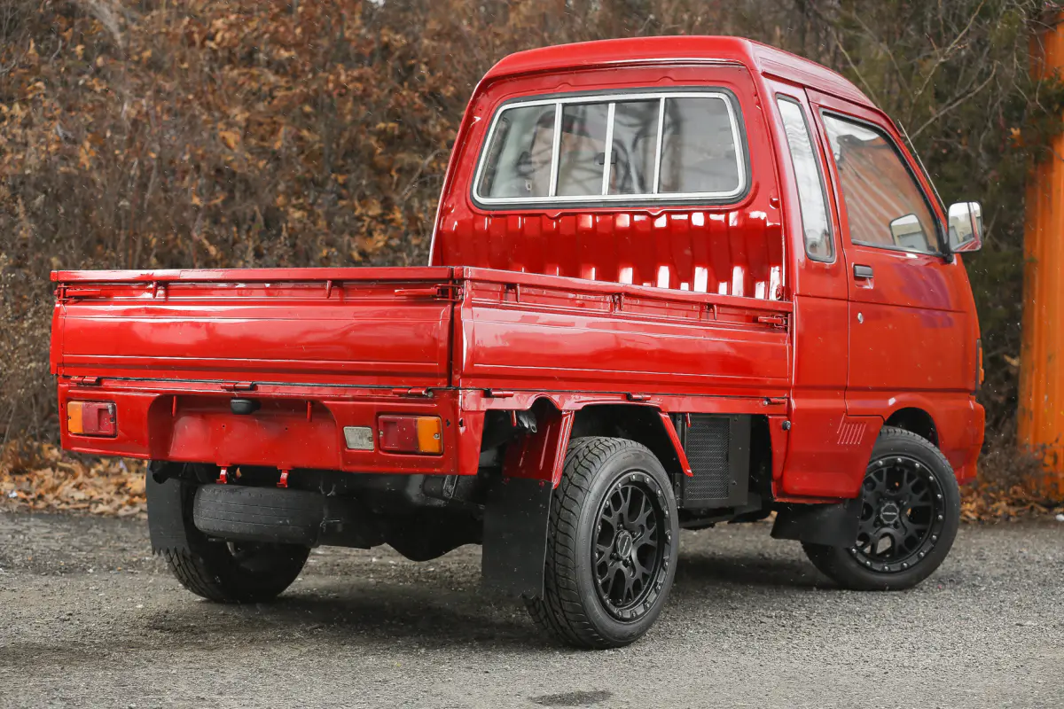 1991 Daihatsu Hijet Jumbo, a Kei Truck, for sale at Street Legal Mini Trucks in Philadelphia, PA (photo 6 of 12)