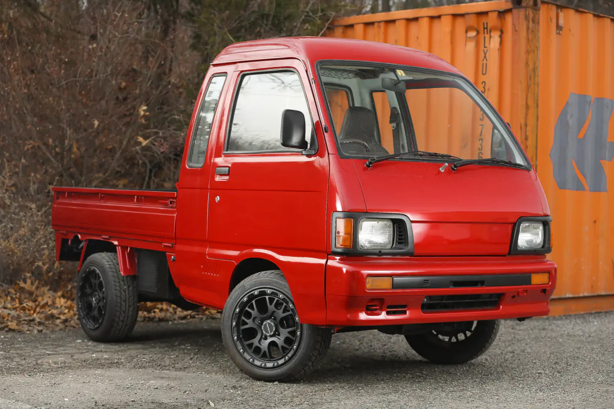 1991 Daihatsu Hijet Jumbo, a Kei Truck, for sale at Street Legal Mini Trucks in Philadelphia, PA (photo 7 of 12)