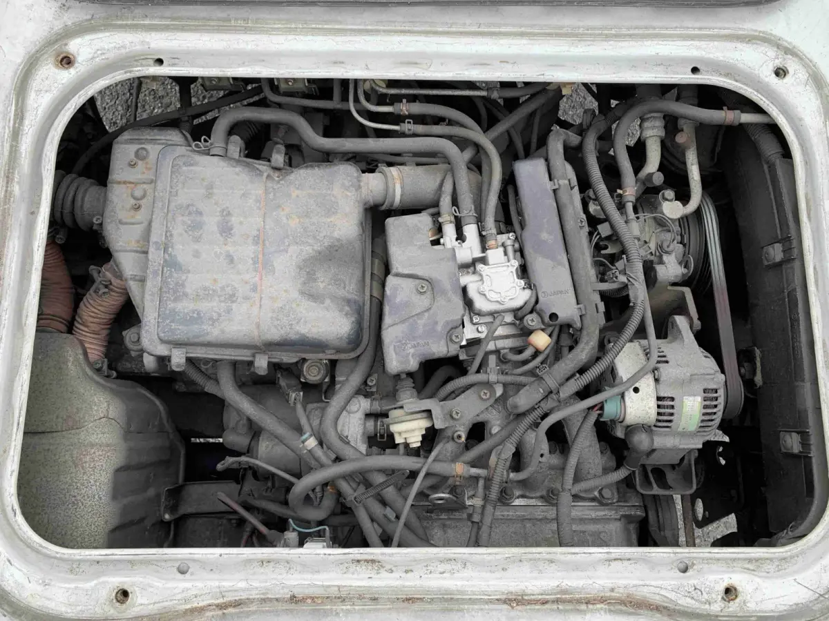 1991 Subaru Sambar, 4WD + AC, a Kei Truck, for sale at Sunshine Imports in Austin, TX (photo 11 of 11)