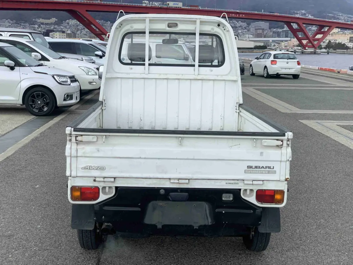 1991 Subaru Sambar, 4WD + AC, a Kei Truck, for sale at Sunshine Imports in Austin, TX (photo 4 of 11)