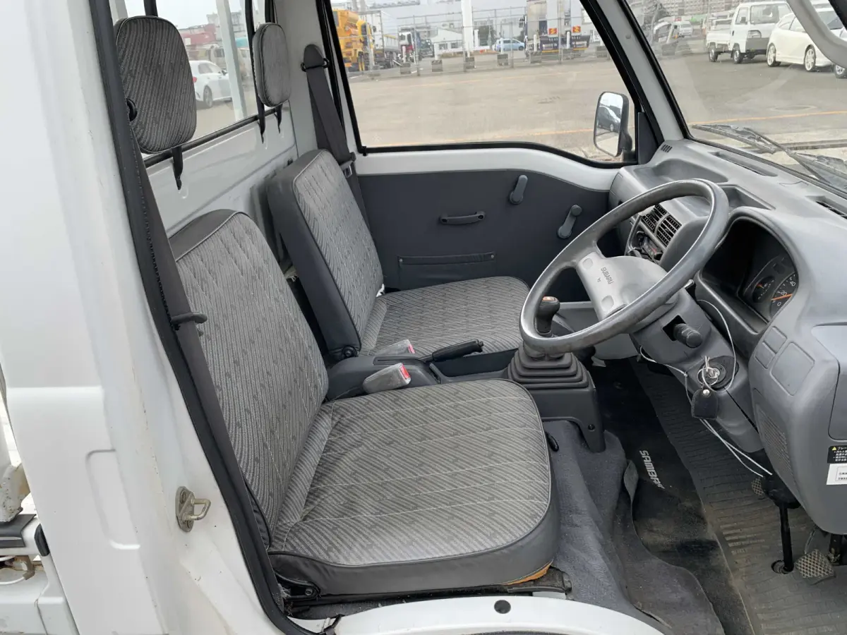 1991 Subaru Sambar, 4WD + AC, a Kei Truck, for sale at Sunshine Imports in Austin, TX (photo 7 of 11)