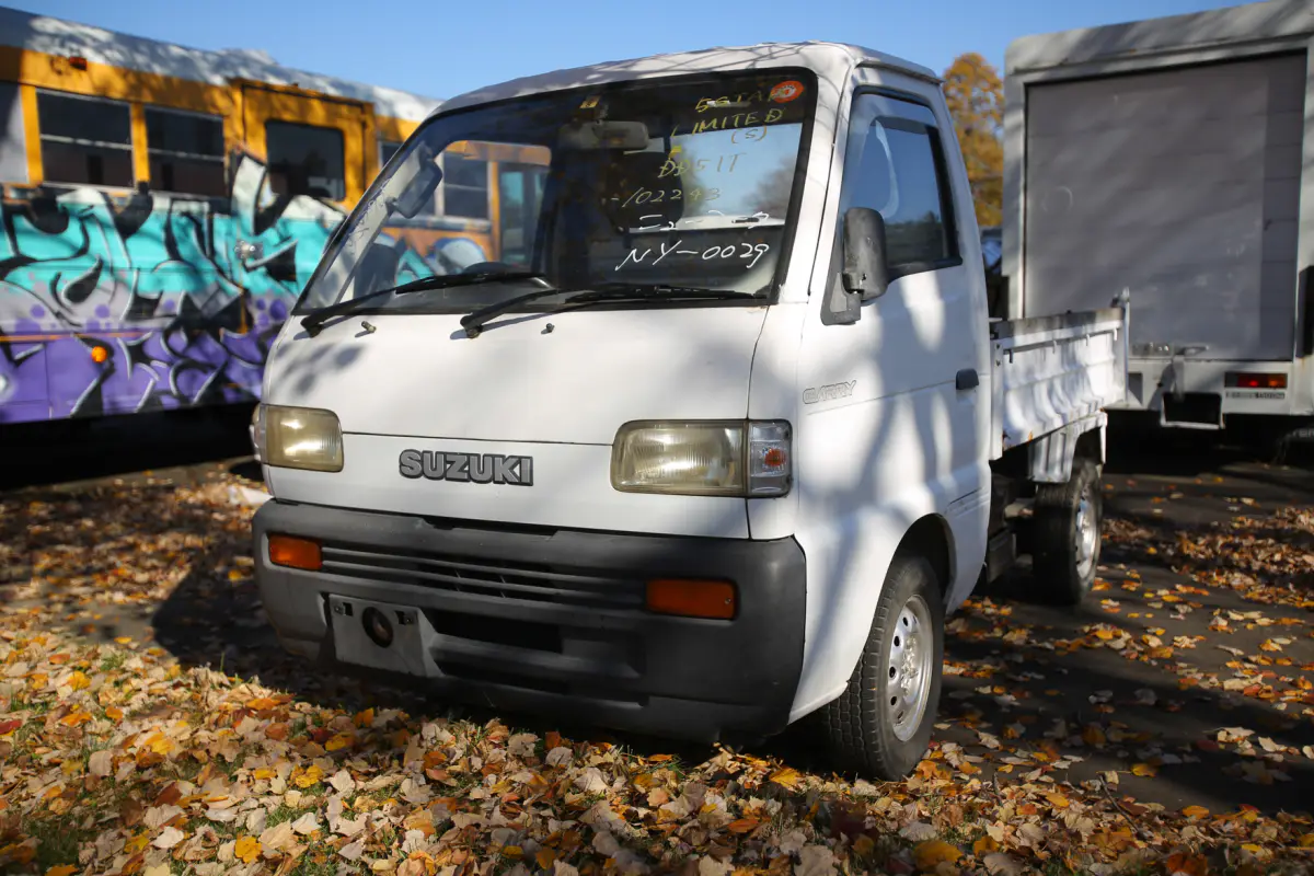 1991 Suzuki Carry Dump, a Kei Truck, for sale at Street Legal Mini Trucks in Philadelphia, PA (photo 7 of 9)