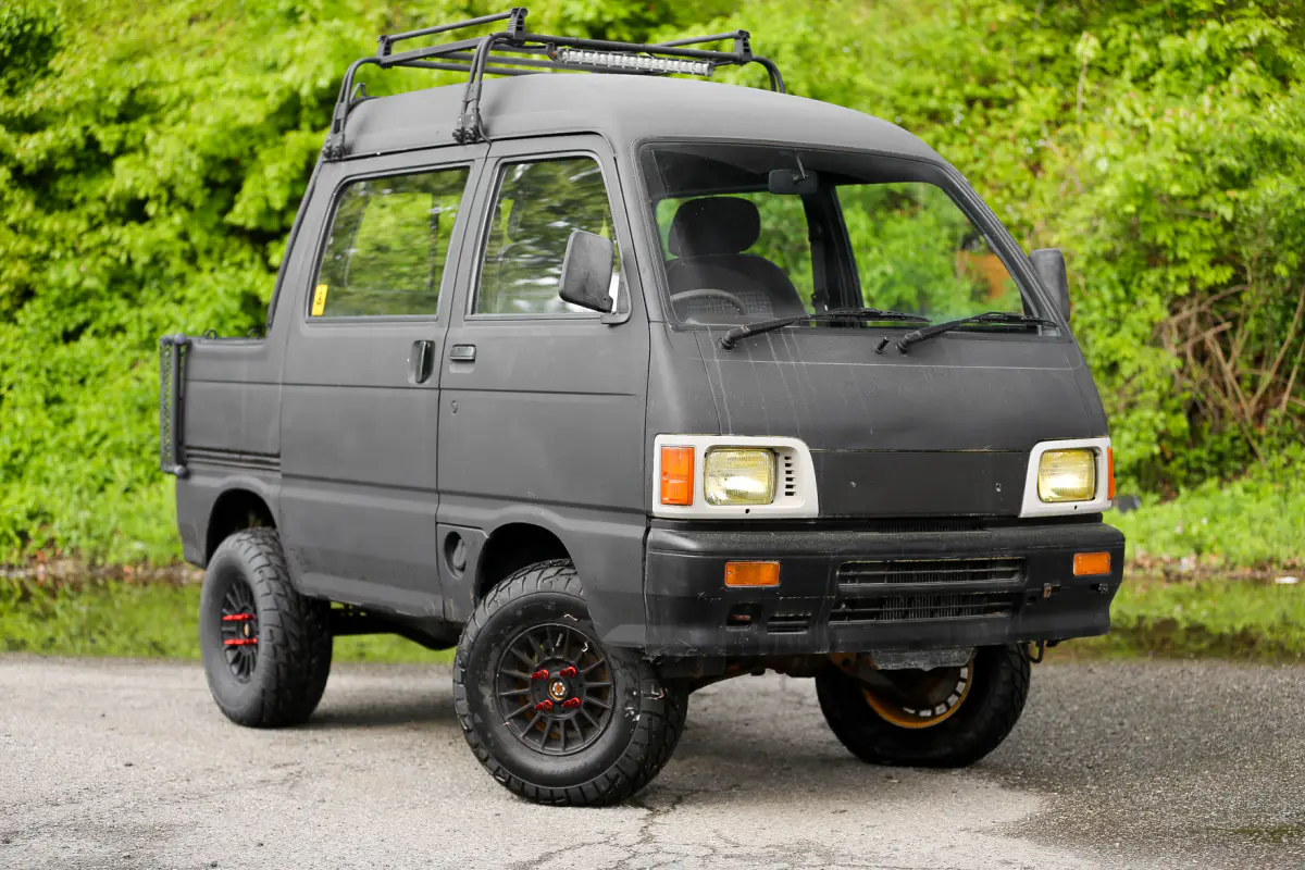 1992 Daihatsu HiJet Deckvan, a Kei Truck, for sale at Street Legal Mini Trucks in Philadelphia, PA (photo 1 of 12)