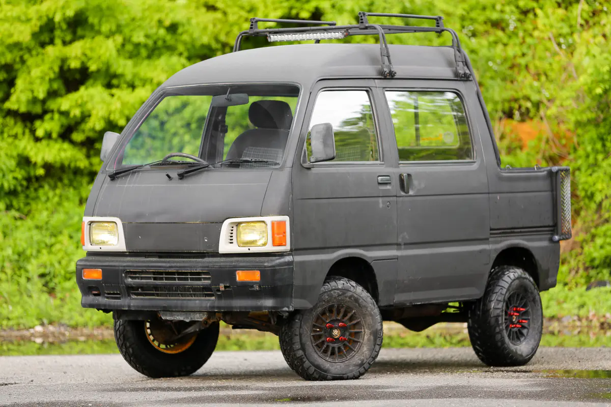 1992 Daihatsu HiJet Deckvan, a Kei Truck, for sale at Street Legal Mini Trucks in Philadelphia, PA (photo 2 of 12)