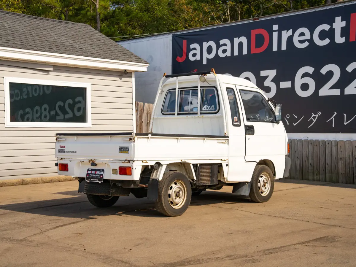 1992 Daihatsu Hijet Jumbo, a white Kei Truck, for sale at Japan Direct Motors in Irmo, SC (photo 7 of 12)