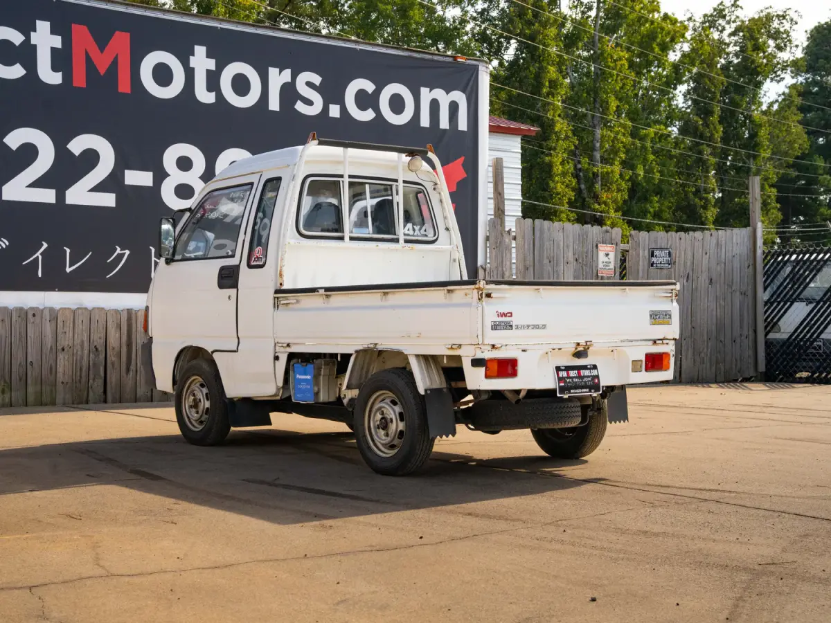 1992 Daihatsu Hijet Jumbo, a white Kei Truck, for sale at Japan Direct Motors in Irmo, SC (photo 9 of 12)