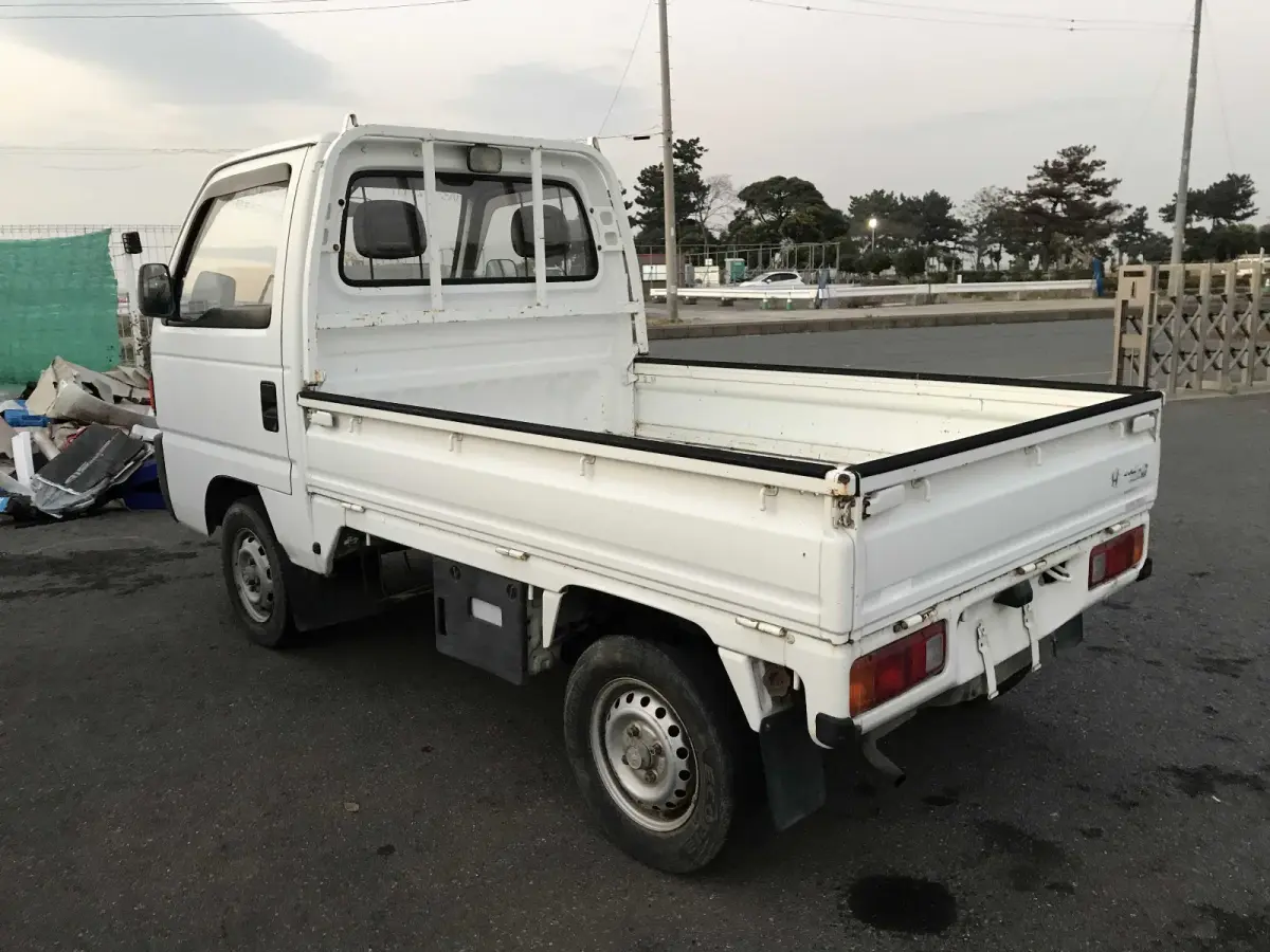 1992 Honda Acty, 2WD + AC, a Kei Truck, for sale at Sunshine Imports in Austin, TX (photo 4 of 8)