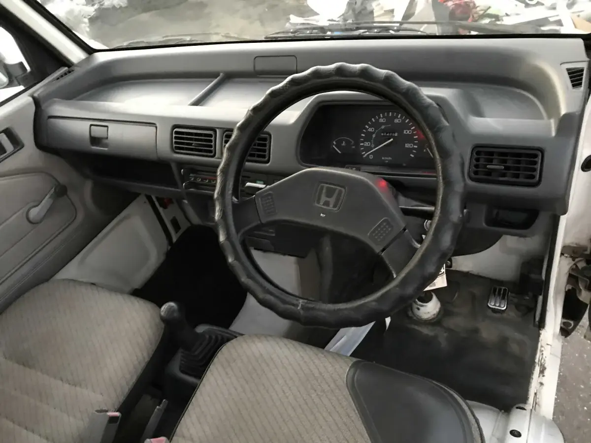 1992 Honda Acty, 2WD + AC, a Kei Truck, for sale at Sunshine Imports in Austin, TX (photo 6 of 8)