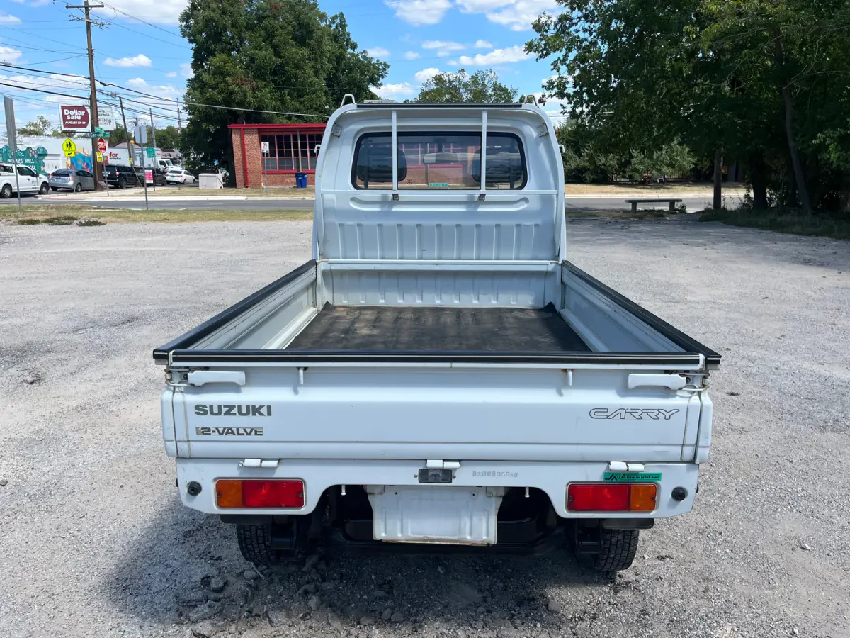 1992 Suzuki Carry, 4WD + AC, a Kei Truck, for sale at Sunshine Imports in Austin, TX (photo 12 of 12)