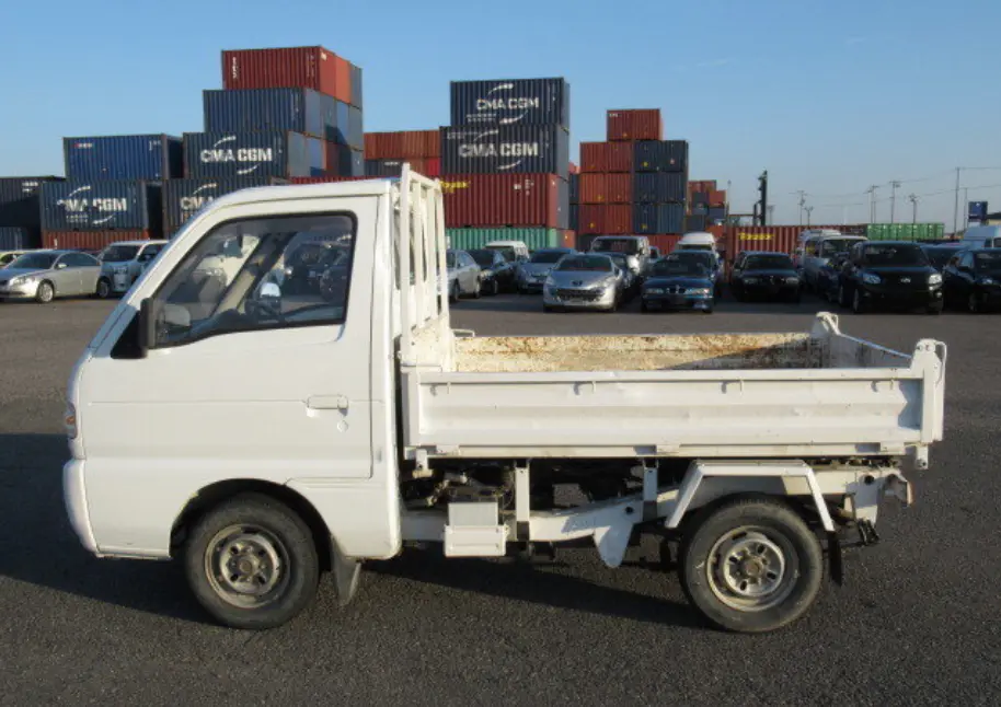1992 Suzuki Carry 4WD Dump, a Kei Truck, for sale at Street Legal Mini Trucks in Philadelphia, PA (photo 3 of 12)