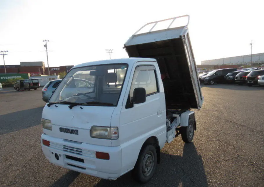 1992 Suzuki Carry 4WD Dump, a Kei Truck, for sale at Street Legal Mini Trucks in Philadelphia, PA (photo 6 of 12)