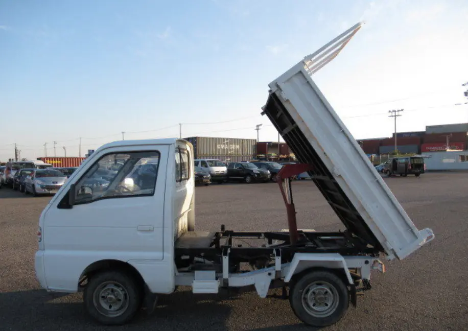 1992 Suzuki Carry 4WD Dump, a Kei Truck, for sale at Street Legal Mini Trucks in Philadelphia, PA (photo 7 of 12)
