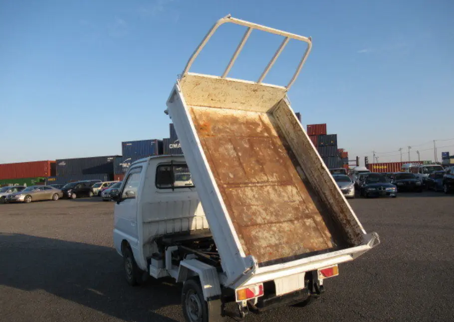 1992 Suzuki Carry 4WD Dump, a Kei Truck, for sale at Street Legal Mini Trucks in Philadelphia, PA (photo 8 of 12)