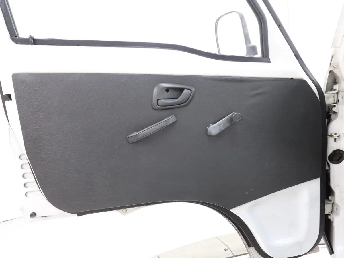 1992 Suzuki Carry Dump Bed, a white Kei Truck, for sale at Duncan Imports & Classic Cars in Christiansburg, VA (photo 24 of 56)