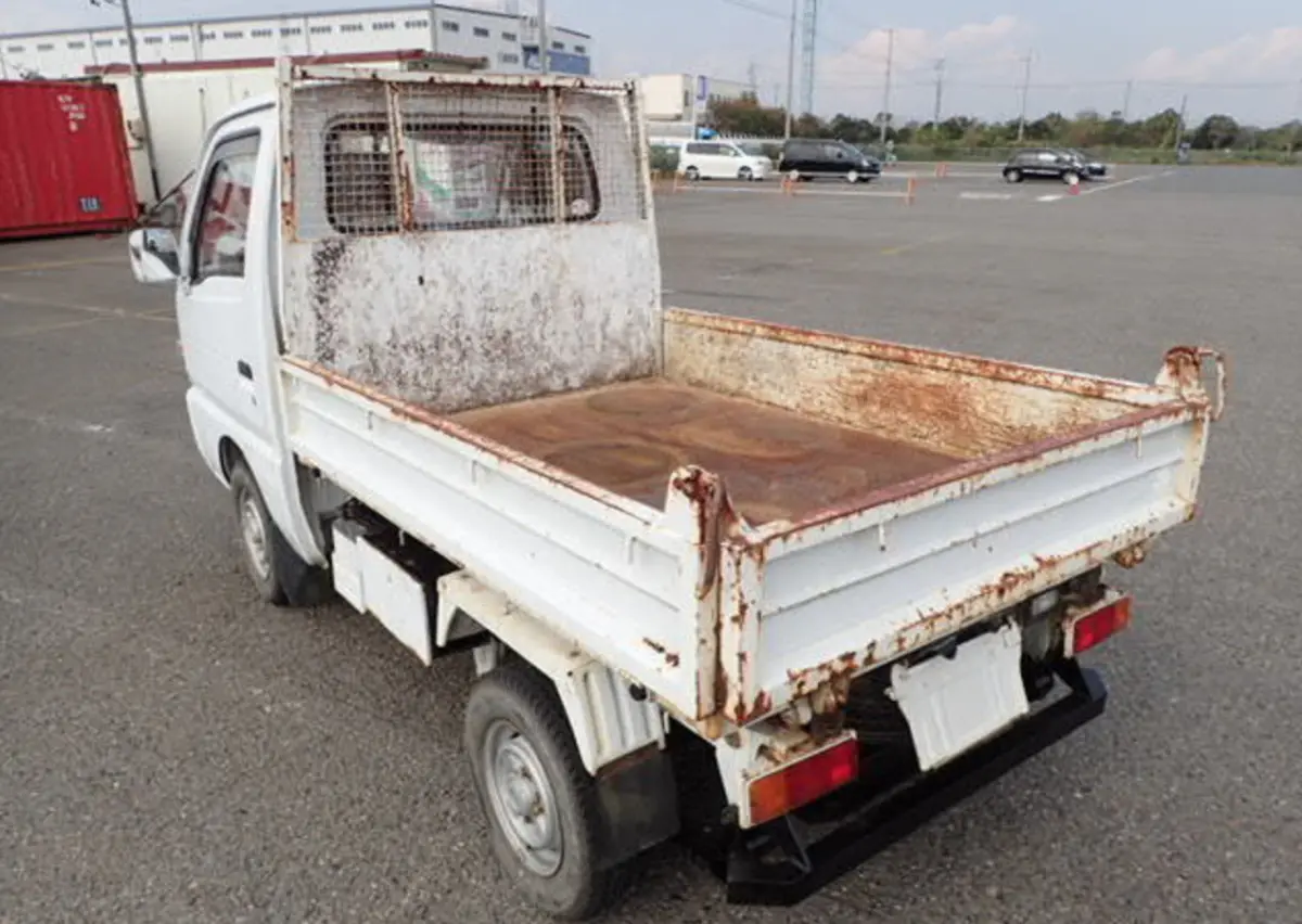 1992 Suzuki Carry Dump, a Kei Truck, for sale at Street Legal Mini Trucks in Philadelphia, PA (photo 10 of 12)