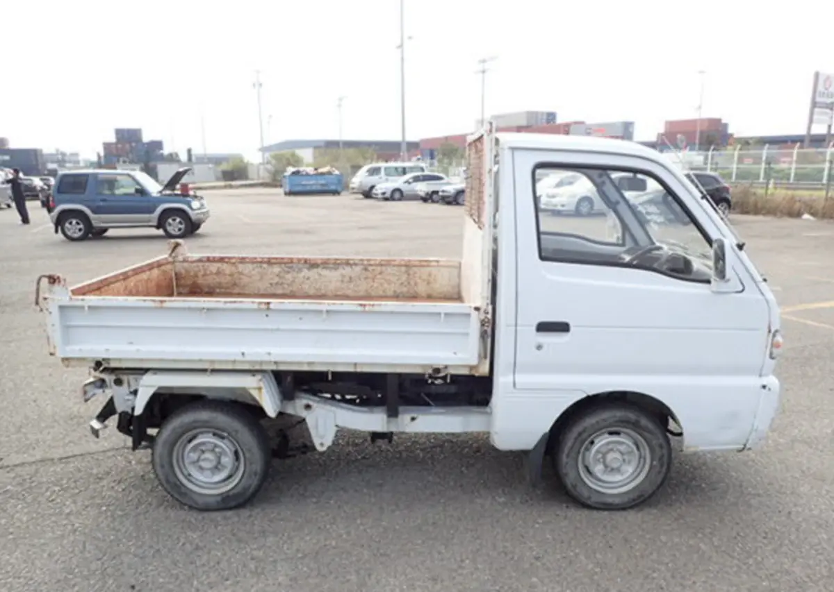 1992 Suzuki Carry Dump, a Kei Truck, for sale at Street Legal Mini Trucks in Philadelphia, PA (photo 12 of 12)