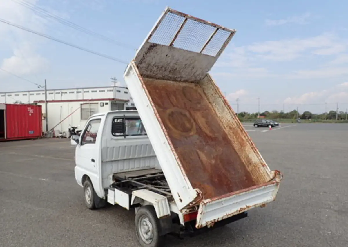 1992 Suzuki Carry Dump, a Kei Truck, for sale at Street Legal Mini Trucks in Philadelphia, PA (photo 2 of 12)