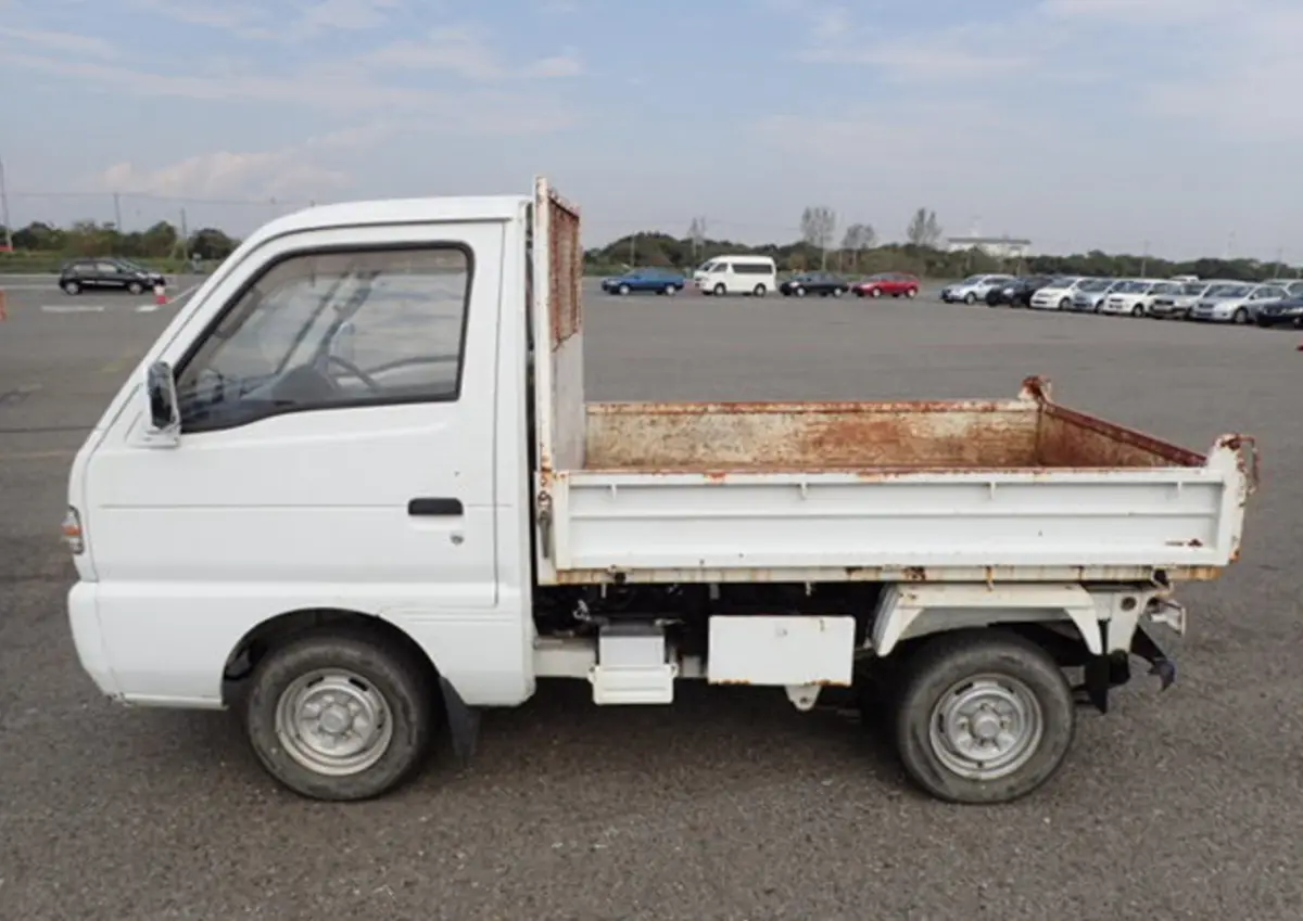 1992 Suzuki Carry Dump, a Kei Truck, for sale at Street Legal Mini Trucks in Philadelphia, PA (photo 4 of 12)