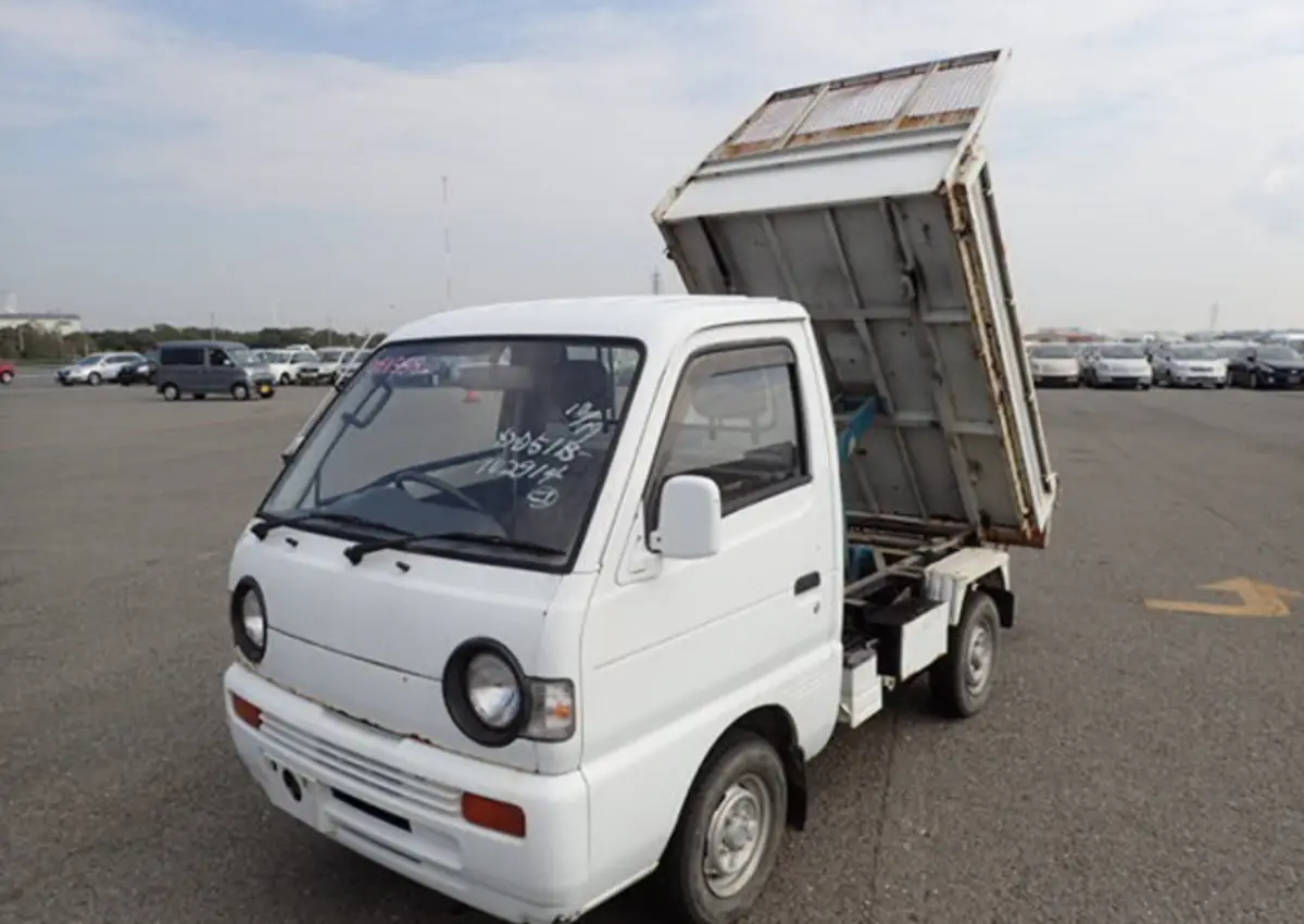1992 Suzuki Carry Dump, a Kei Truck, for sale at Street Legal Mini Trucks in Philadelphia, PA (photo 7 of 12)