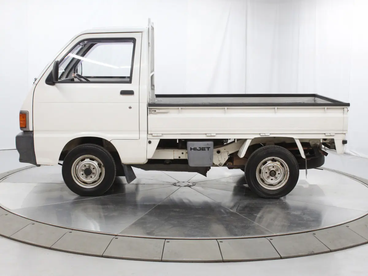 1993 Daihatsu Hijet, a white Kei Truck, for sale at Duncan Imports & Classic Cars in Christiansburg, VA (photo 3 of 38)