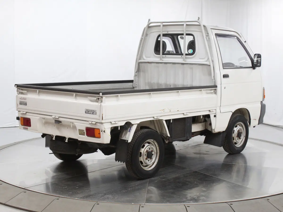 1993 Daihatsu Hijet, a white Kei Truck, for sale at Duncan Imports & Classic Cars in Christiansburg, VA (photo 6 of 38)