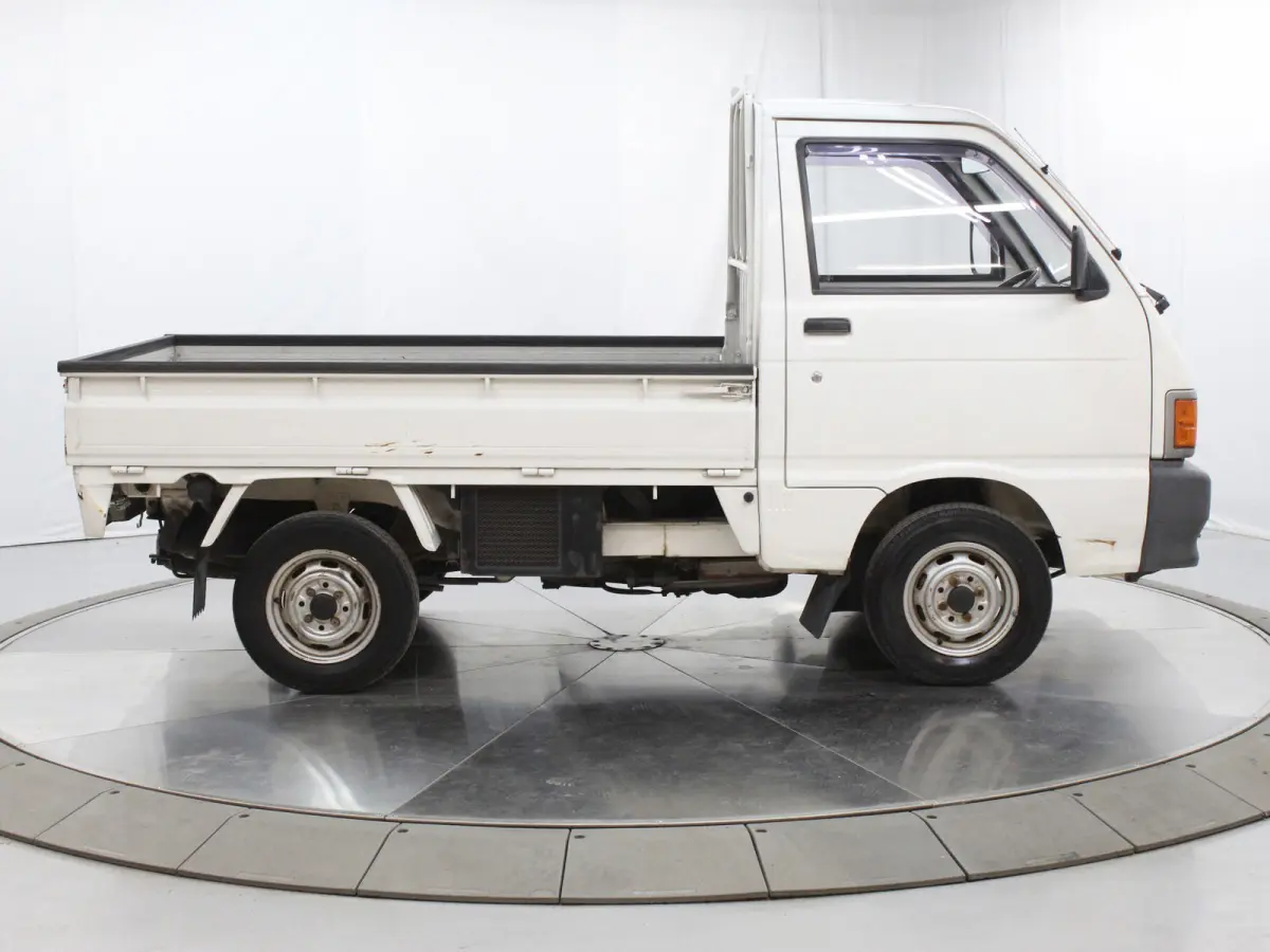 1993 Daihatsu Hijet, a white Kei Truck, for sale at Duncan Imports & Classic Cars in Christiansburg, VA (photo 7 of 38)