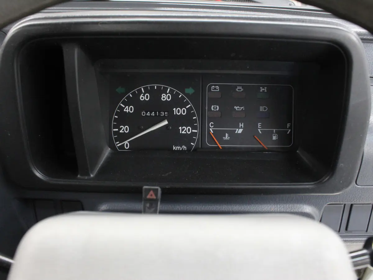 1993 Daihatsu Hijet, a white Kei Truck, for sale at Duncan Imports & Classic Cars in Christiansburg, VA (photo 9 of 38)