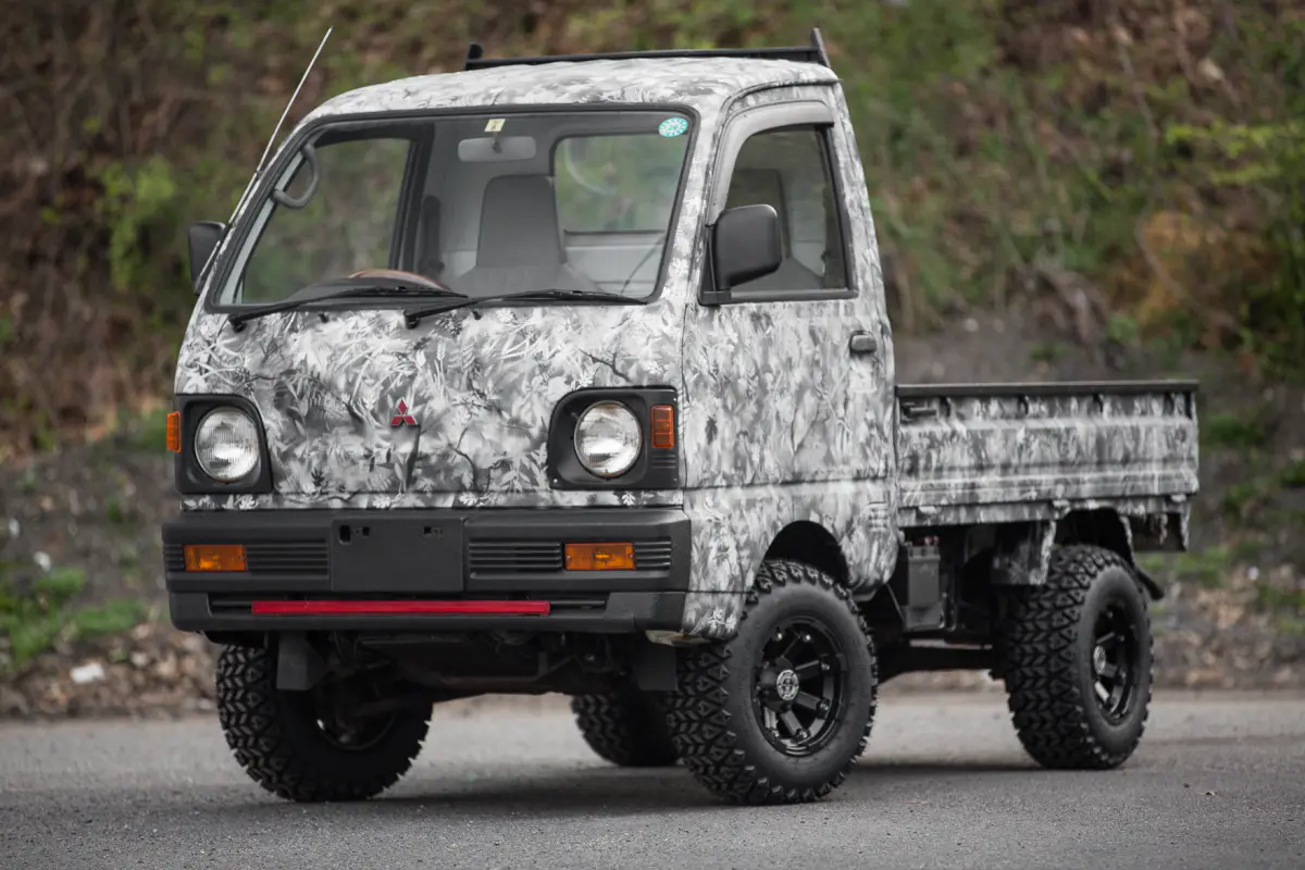 1993 Mitsubishi Minicab, a Kei Truck, for sale at Street Legal Mini Trucks in Philadelphia, PA (photo 2 of 12)