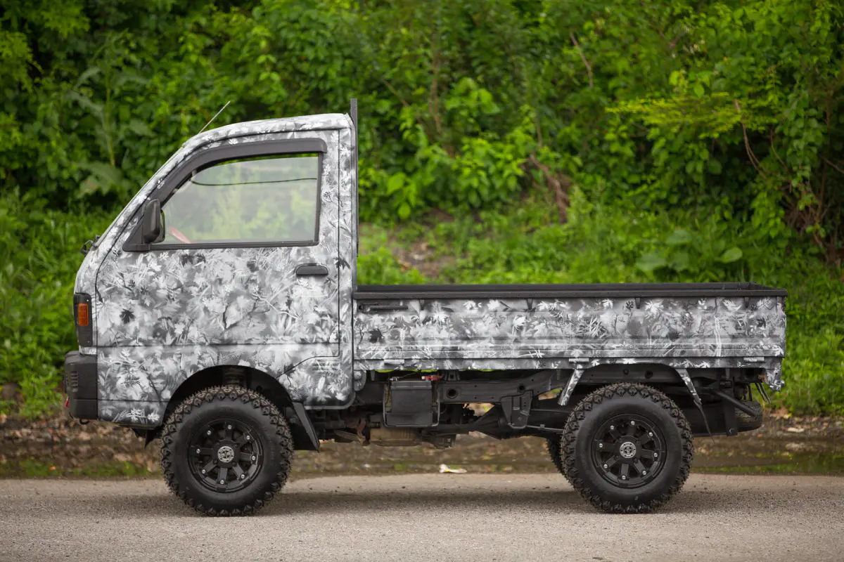 1993 Mitsubishi Minicab, a Kei Truck, for sale at Street Legal Mini Trucks in Philadelphia, PA (photo 4 of 12)