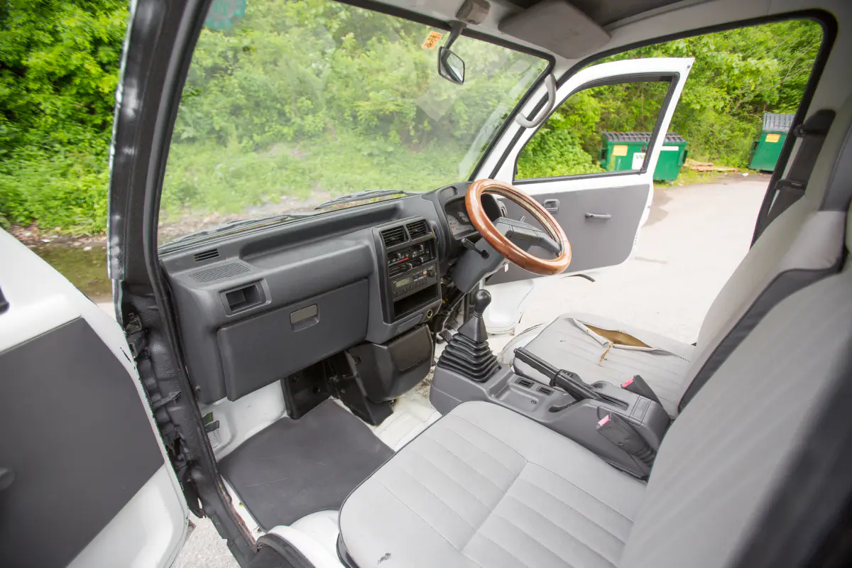 1993 Mitsubishi Minicab, a Kei Truck, for sale at Street Legal Mini Trucks in Philadelphia, PA (photo 5 of 12)
