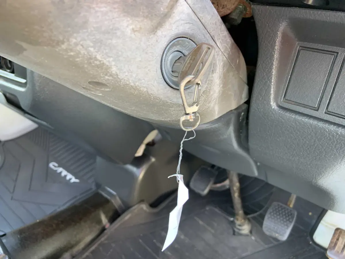 1993 Suzuki Carry, 2WD + Low Miles, a Kei Truck, for sale at Sunshine Imports in Austin, TX (photo 8 of 12)